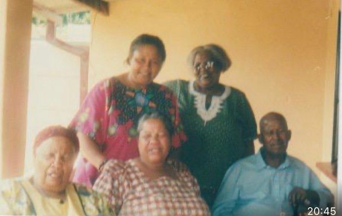 Margaret with her parents and sisters